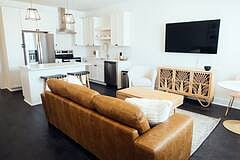 Furnished Finder property 708625_1 photo 1