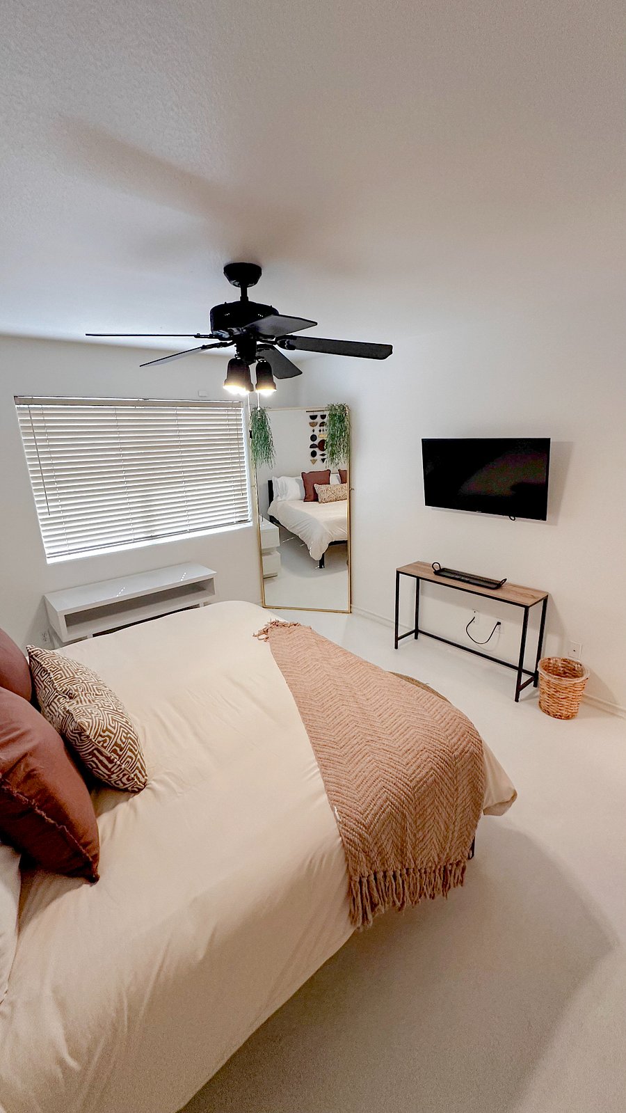 Furnished Finder property 708660_1 photo 22
