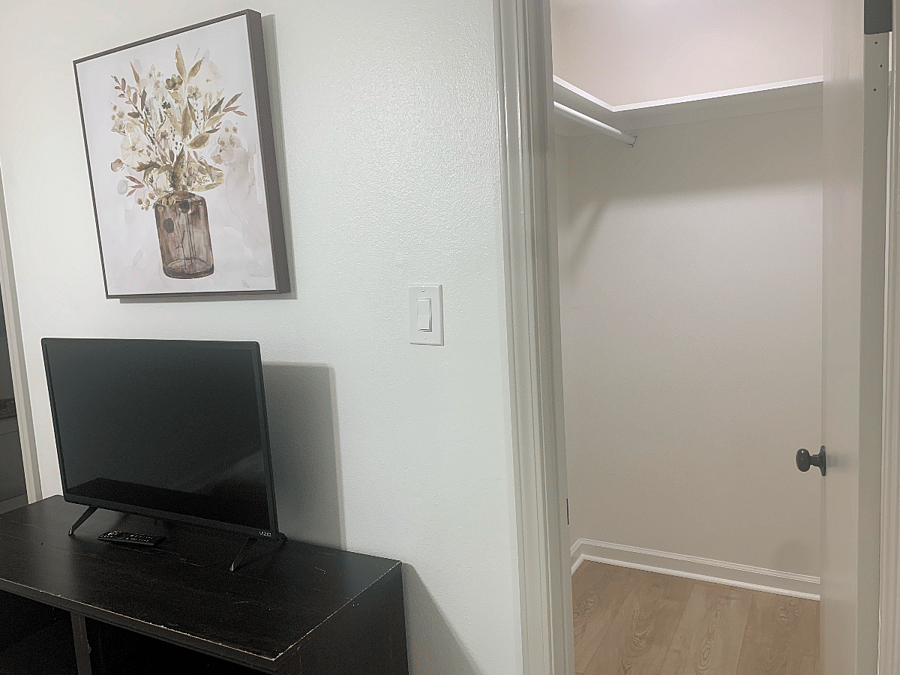 Furnished Finder property 708699_1 photo 11