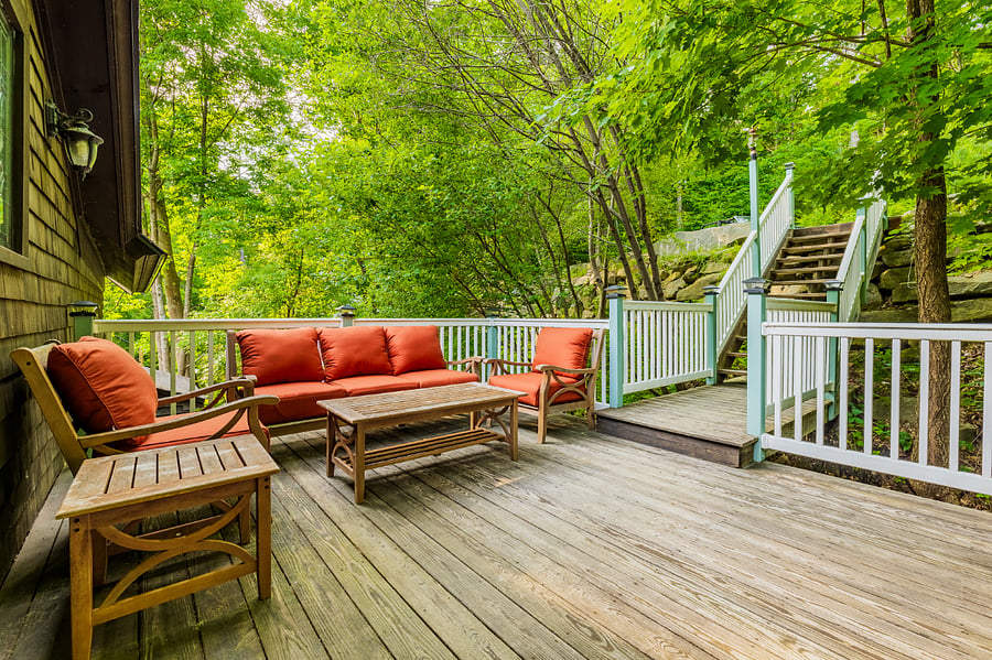 Shared deck with unit 4