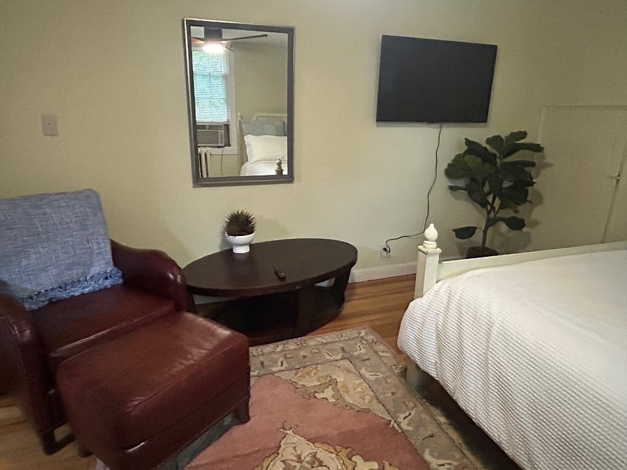 Furnished Finder property 708844_1 photo 25
