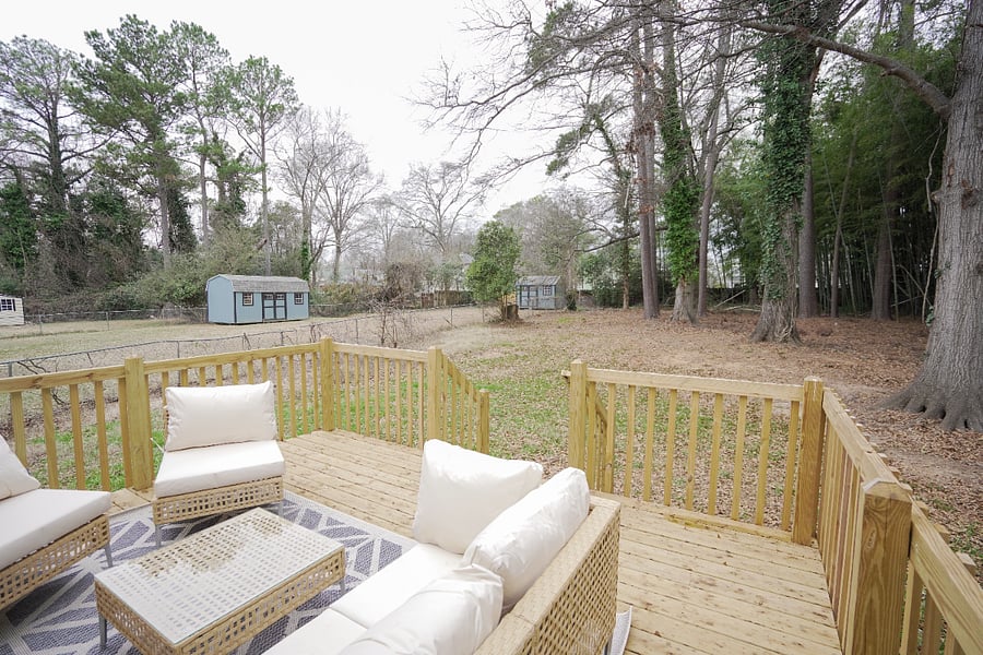 Spacious, Private, and Fenced Back Yard!