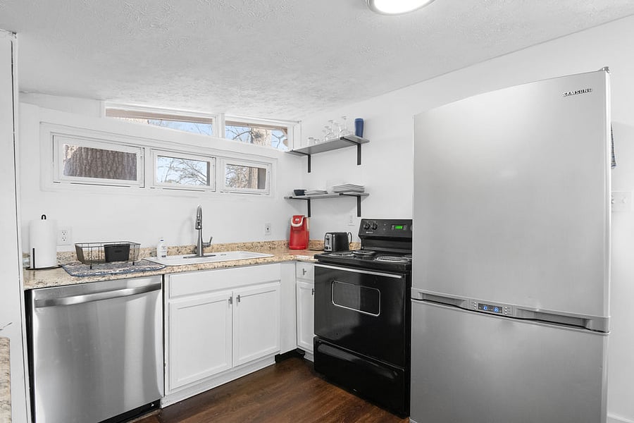 Furnished Finder property 708913_2 photo 5