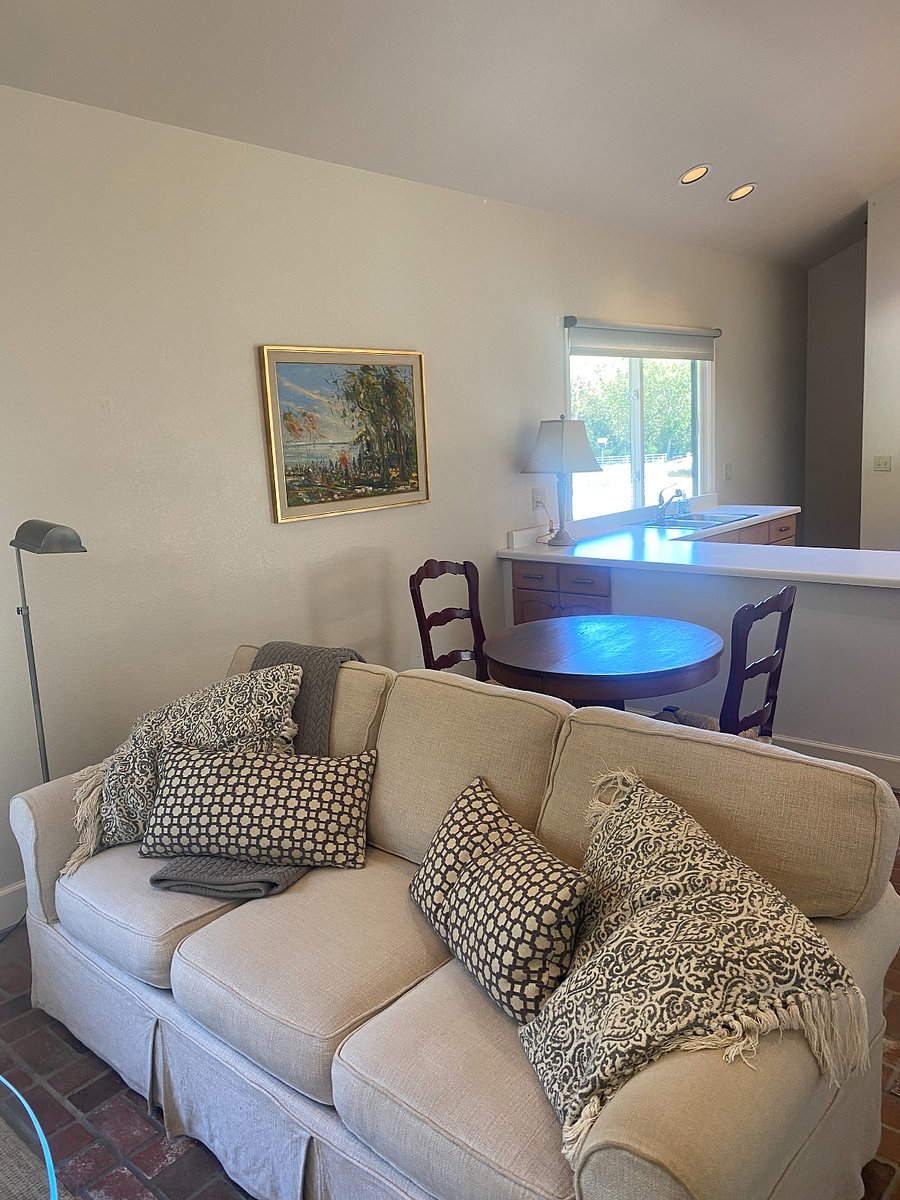 Furnished Finder property 708975_1 photo 4