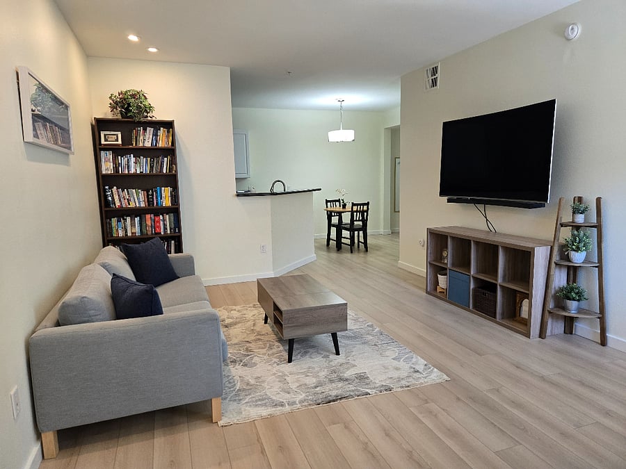 Furnished Finder property 708985_1 photo 3