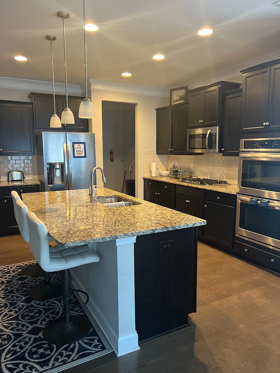 Furnished Finder property 708994_1 photo 7