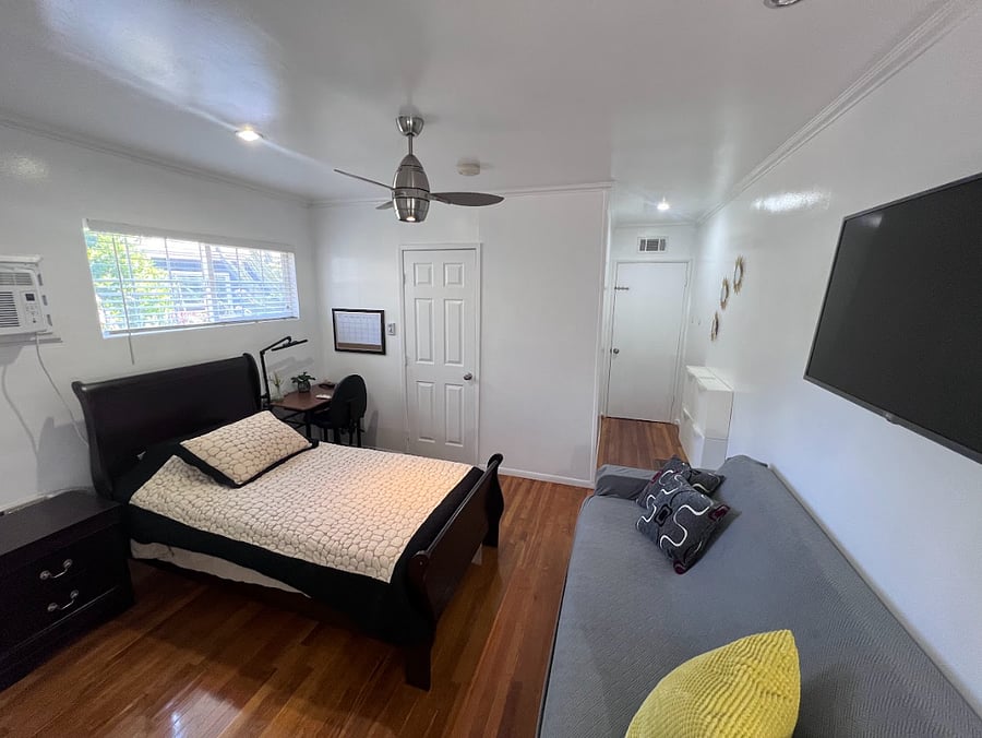 Furnished Finder property 708999_1 photo 3
