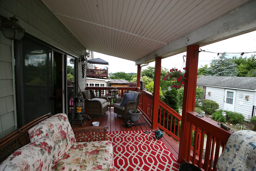 Rear sun porch