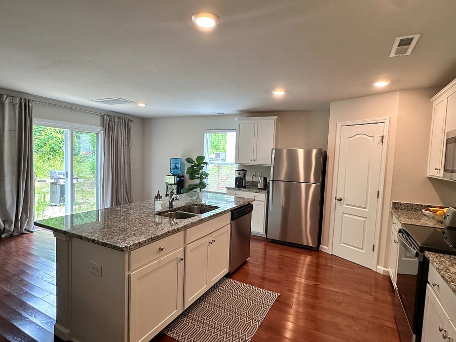 Furnished Finder property 709088_1 photo 9