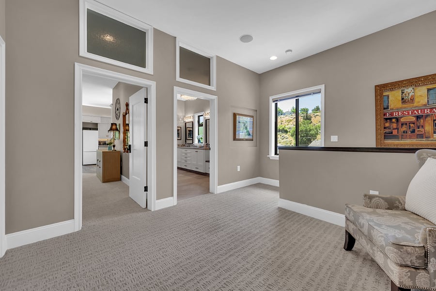 Sitting Area on 2nd Floor Landing