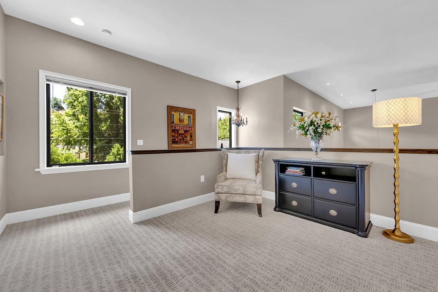 Sitting Area on 2nd Floor Landing