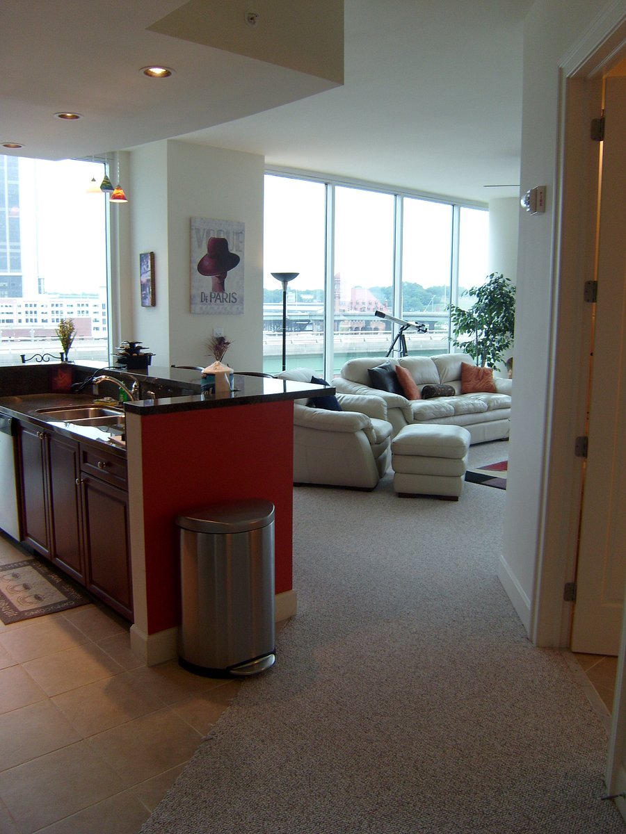 Vestibule view 3