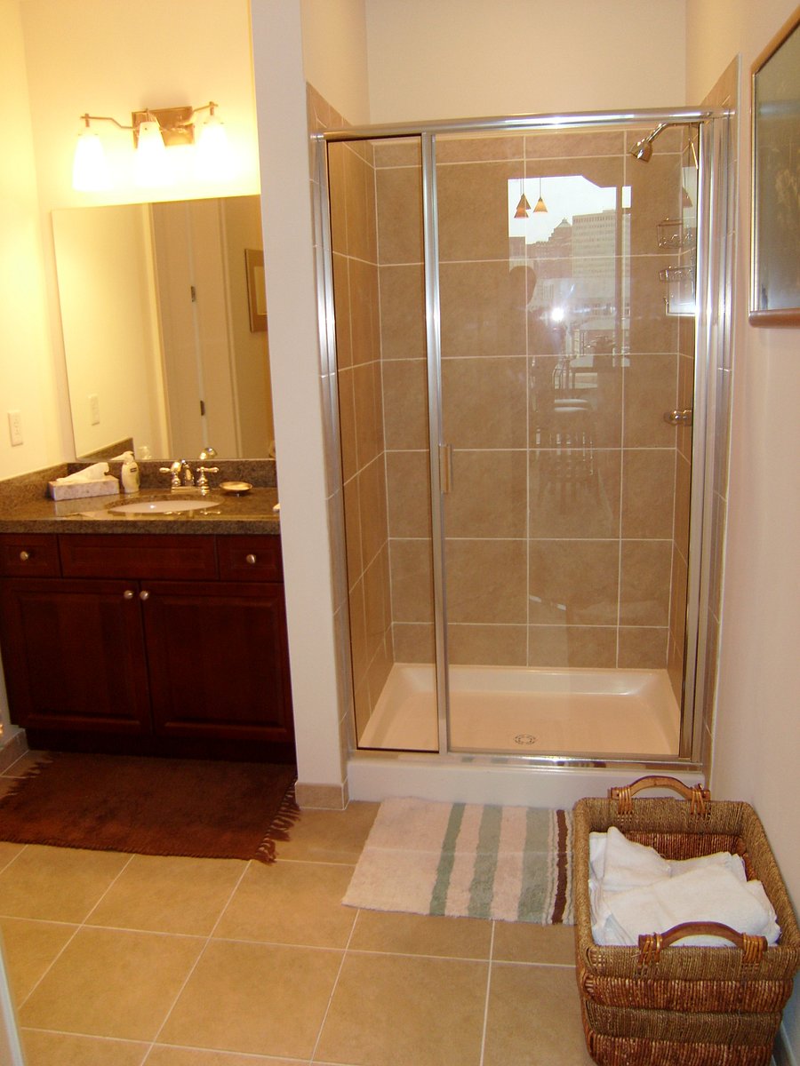 2nd BR Bathroom