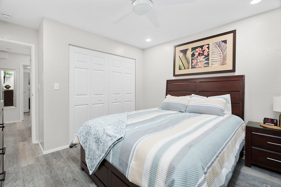 Main Bedroom with Queen size bed