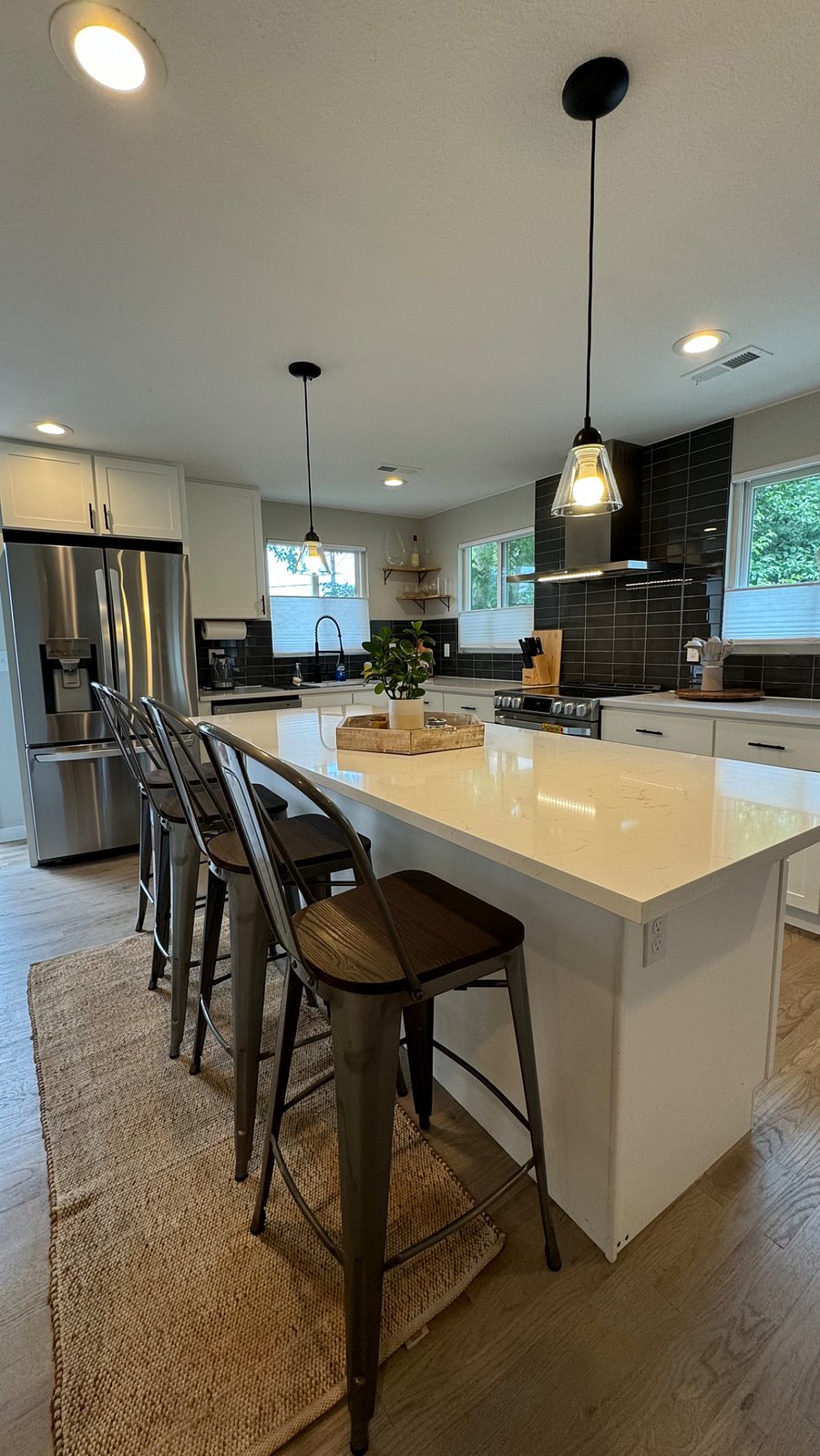 Furnished Finder property 709258_1 photo 3