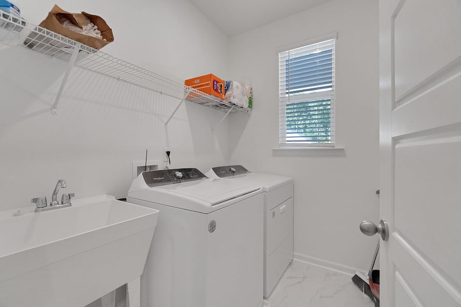 Furnished Finder property 709356_1 photo 13