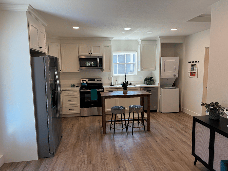 Furnished Finder property 709387_1 photo 3