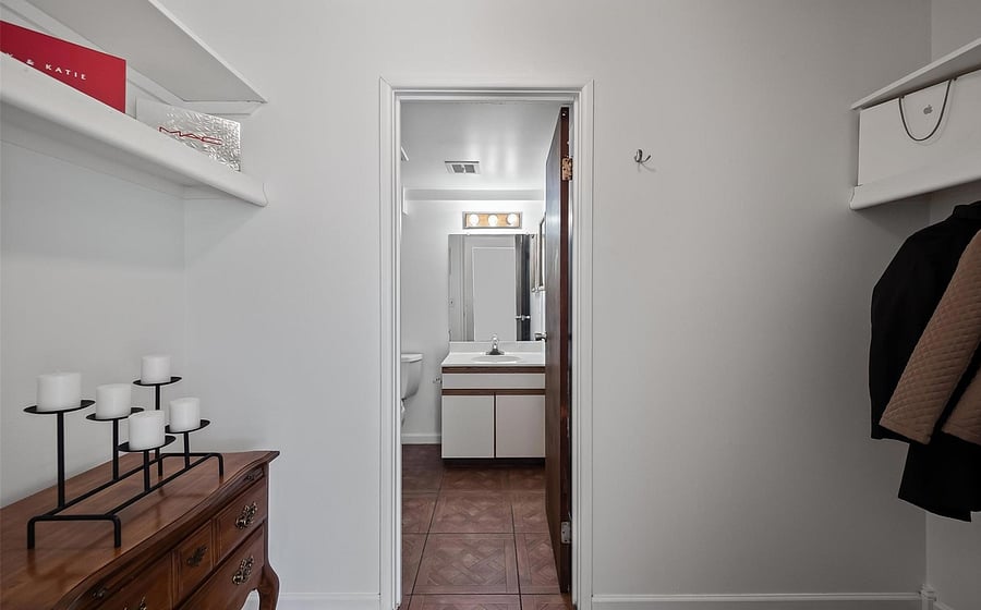 Furnished Finder property 709461_1 photo 17