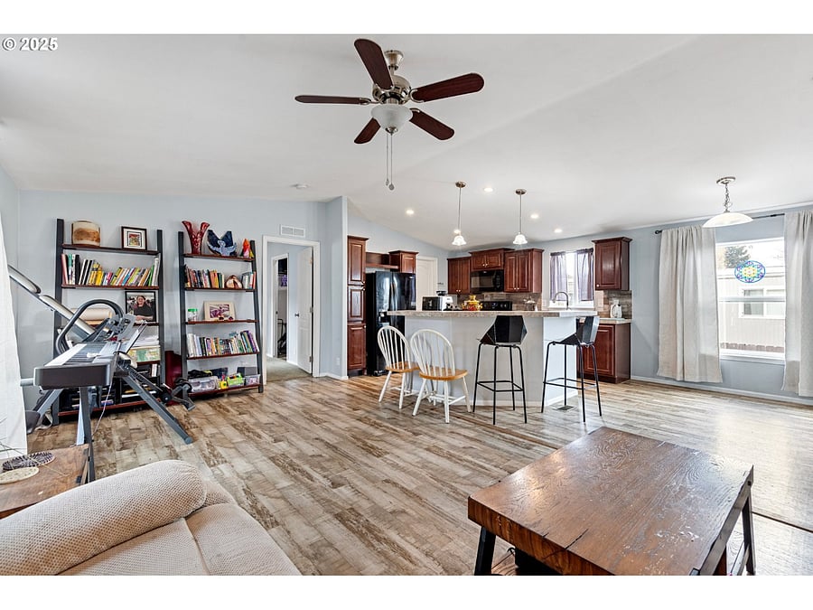 Furnished Finder property 709540_1 photo 21