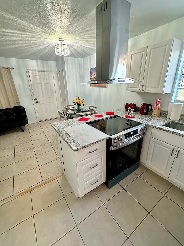Furnished Finder property 709558_1 photo 29