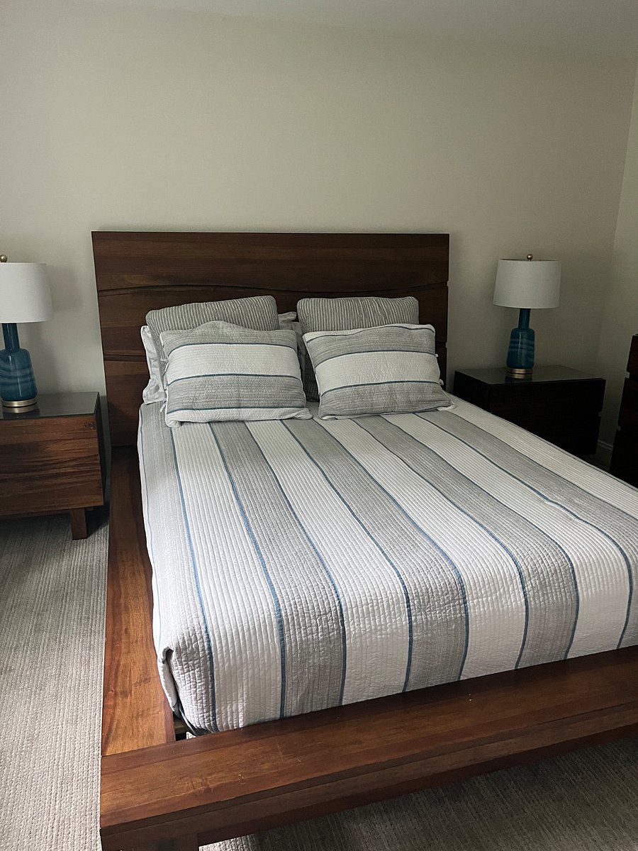 Bedroom with queen bed.