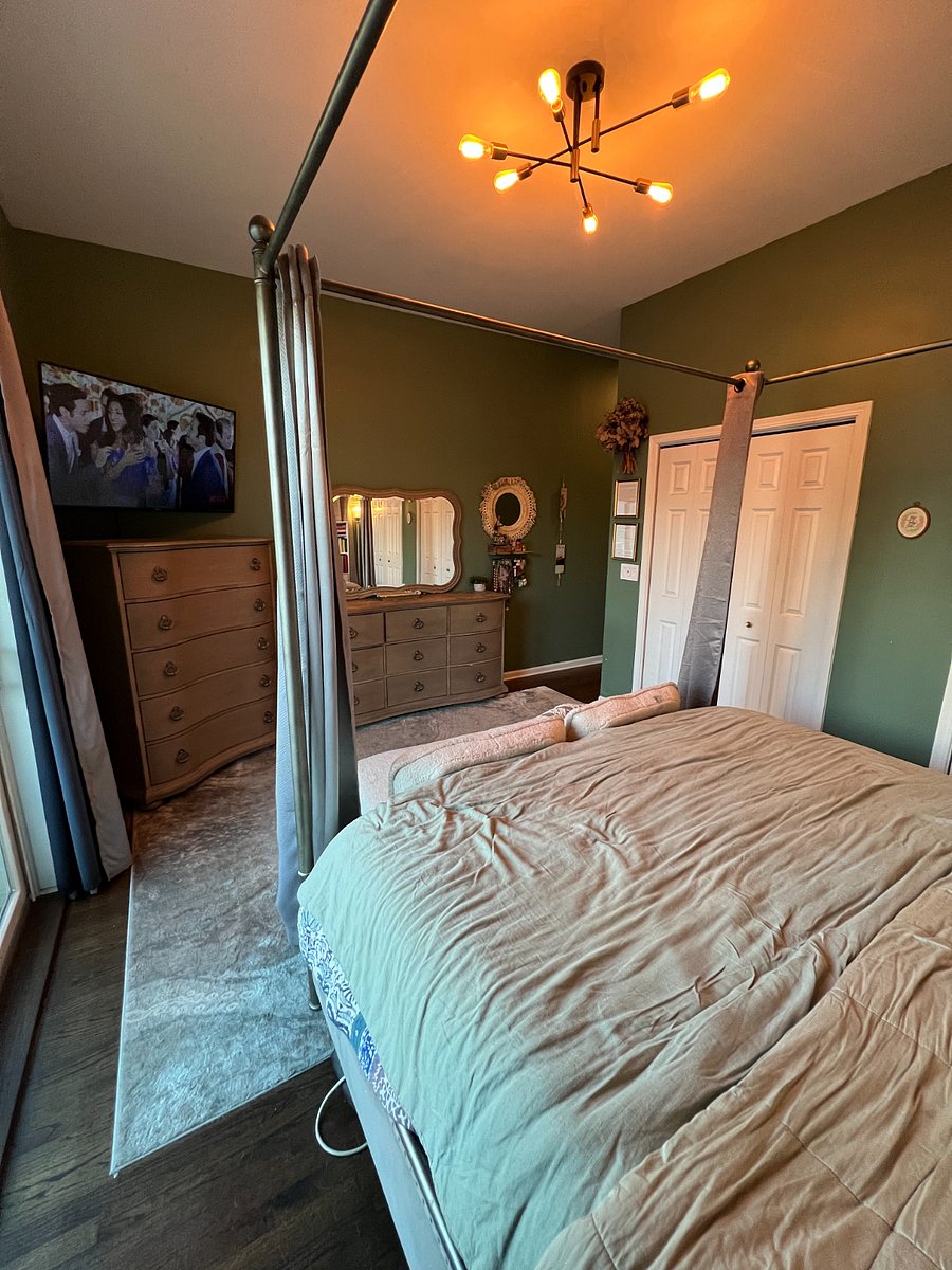 Main Bedroom Suite