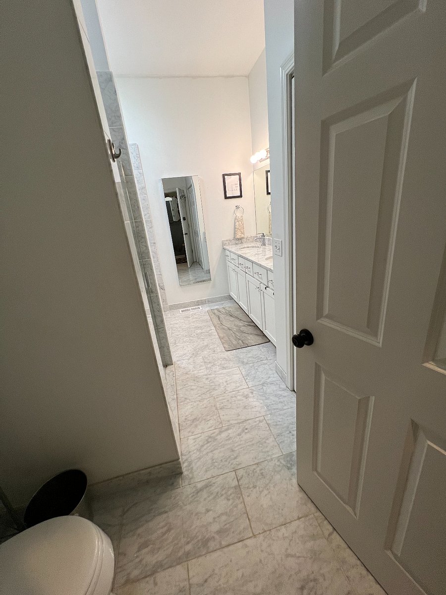 Private Bathroom for Main Bedroom
