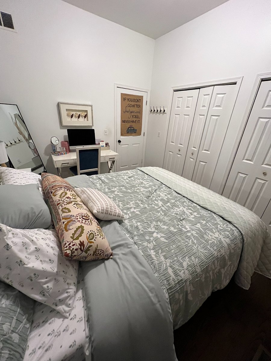 Upper Level Bedroom