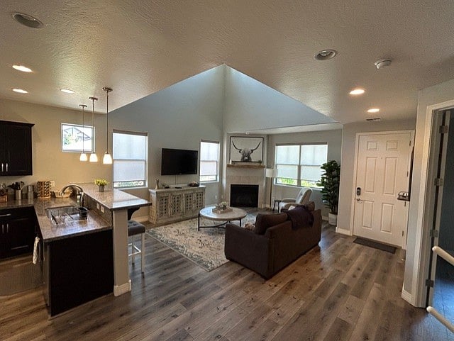 Furnished Finder property 709879_1 photo 6