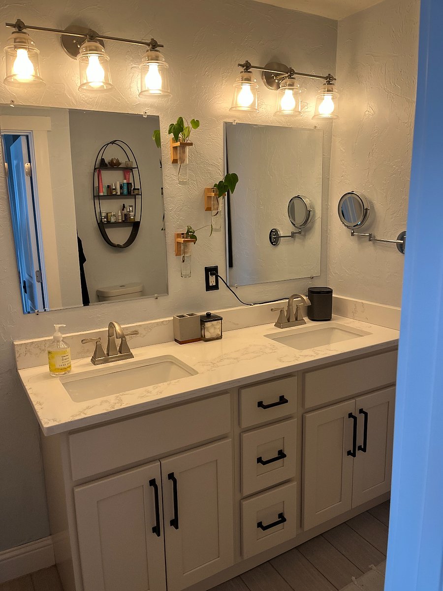 En suite bathroom 