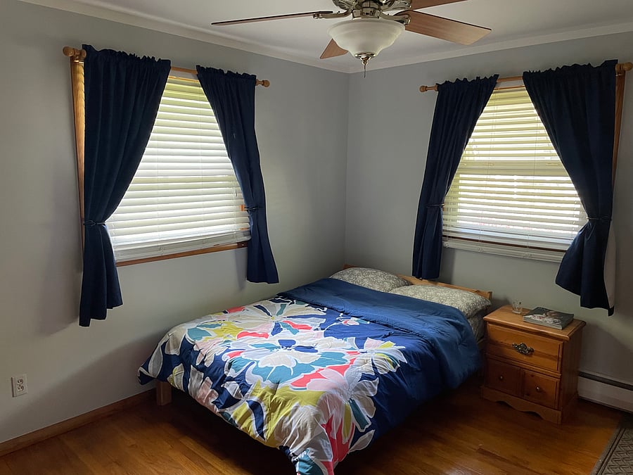 2nd Bedroom (Double/Full size bed)