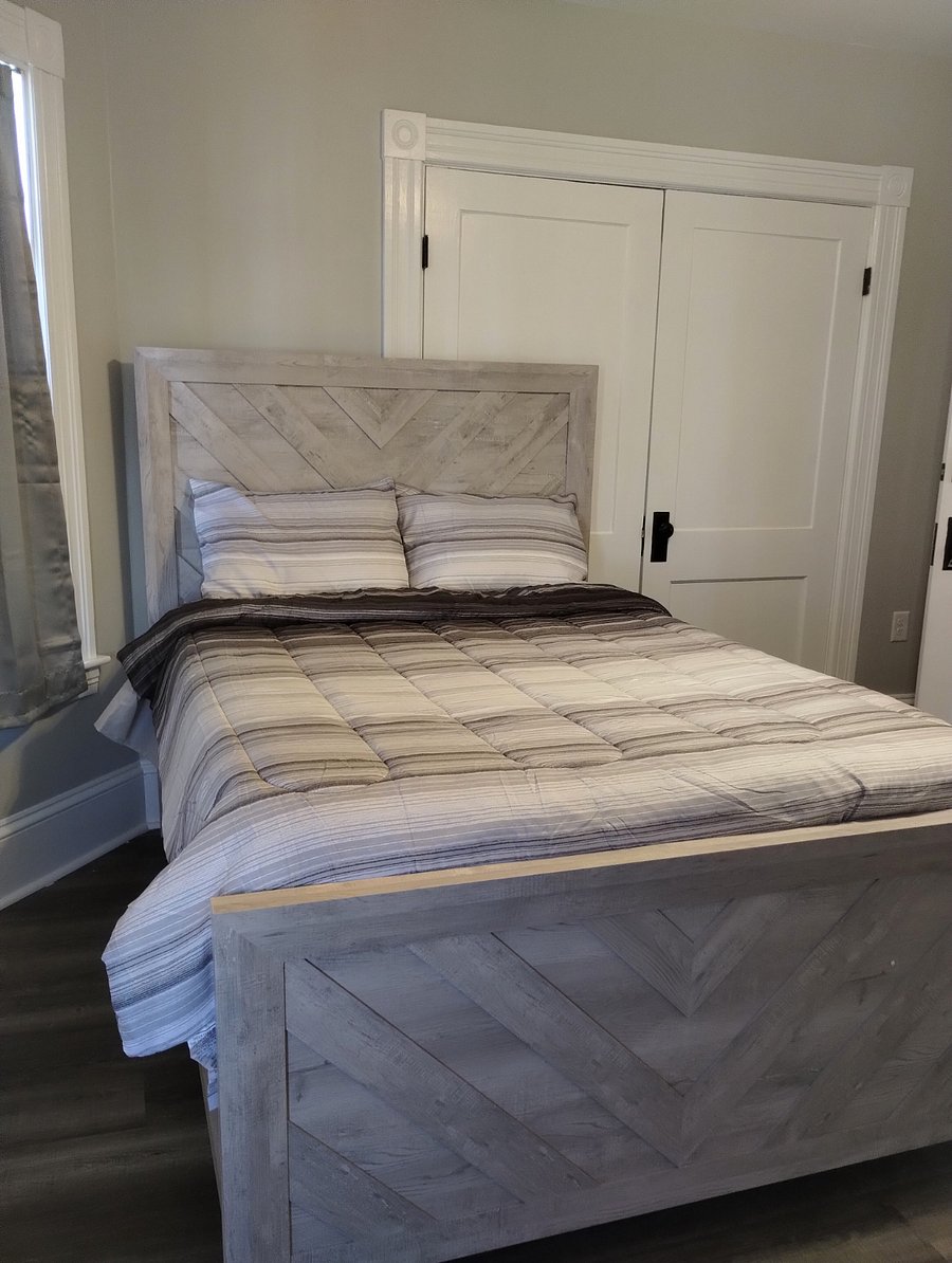 Furnished Finder property 709945_1 photo 30
