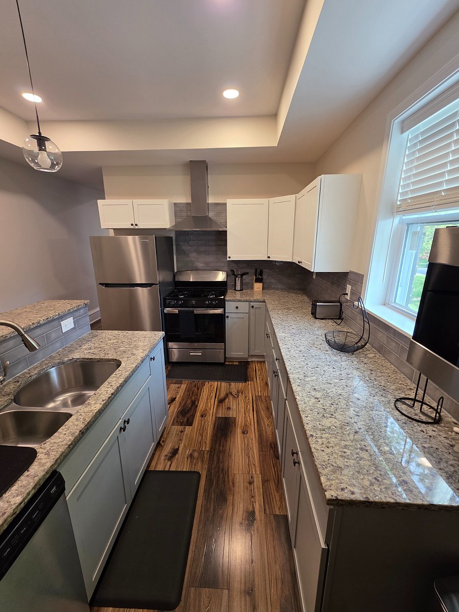 Furnished Finder property 709956_2 photo 8