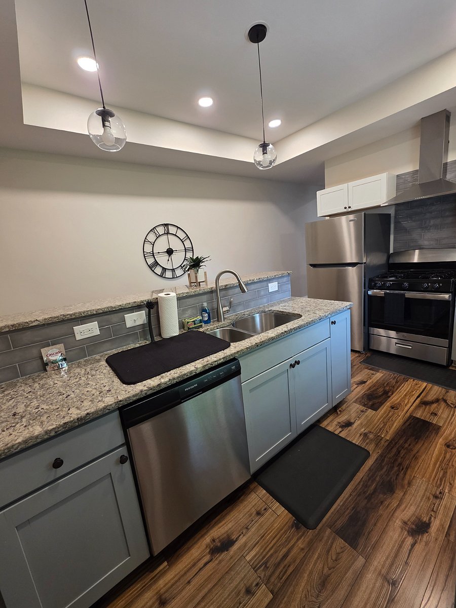 Furnished Finder property 709956_2 photo 9