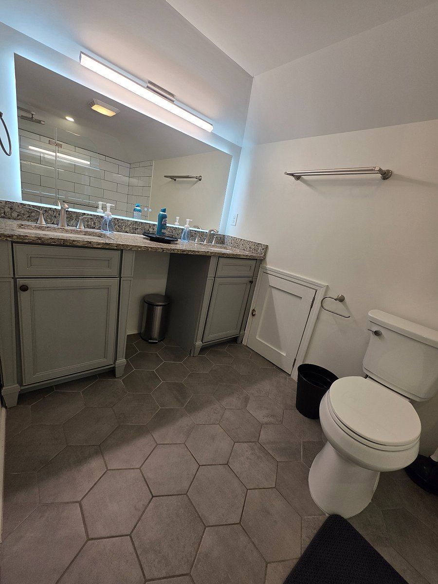 Furnished Finder property 709956_2 photo 19