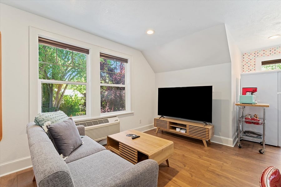 Furnished Finder property 709971_1 photo 14
