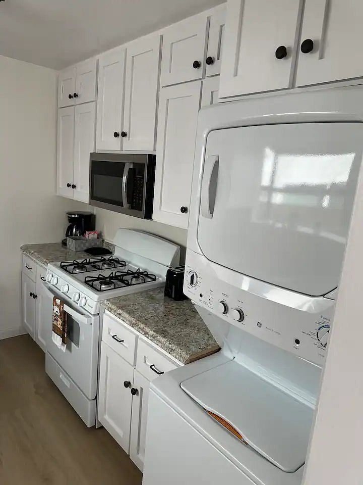 Furnished Finder property 709996_1 photo 4