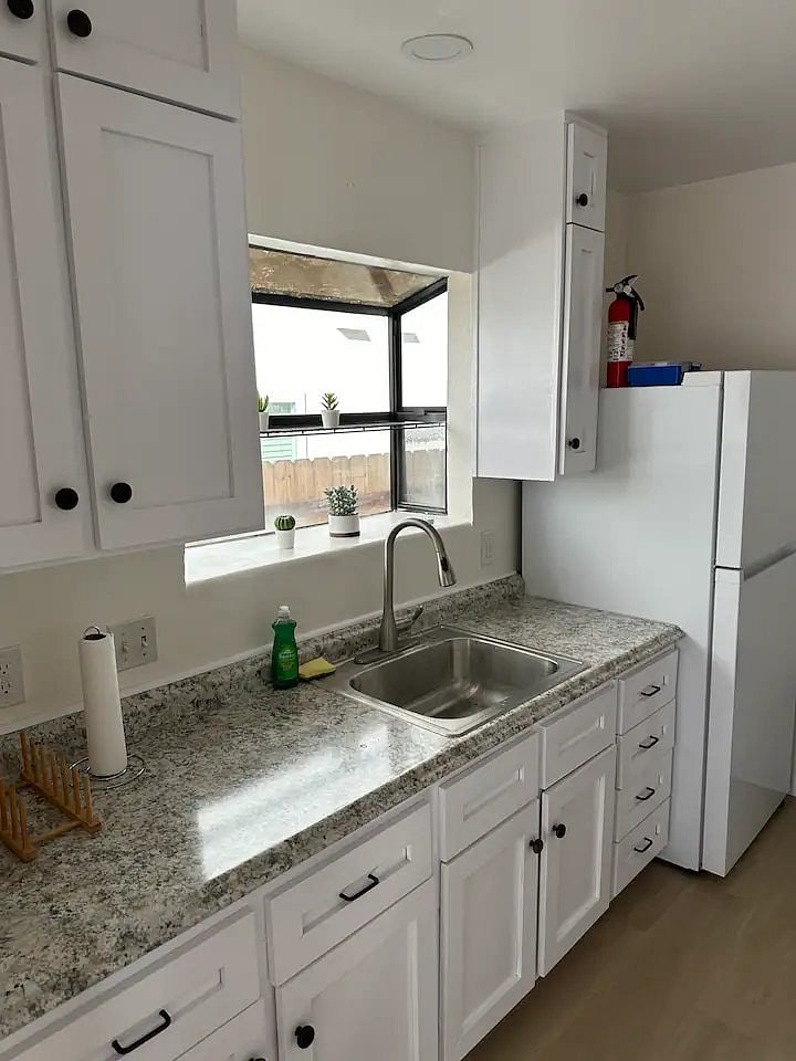 Furnished Finder property 709996_1 photo 12