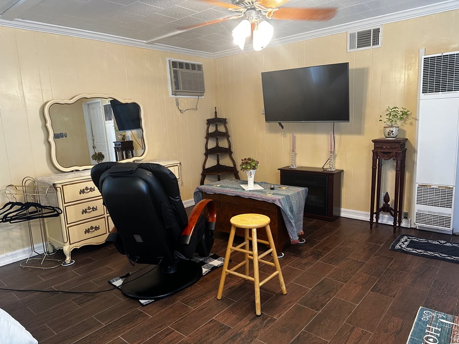 Furnished Finder property 710009_1 photo 3