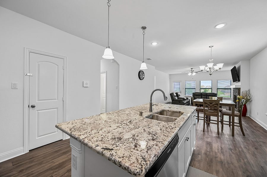 Furnished Finder property 710023_1 photo 4