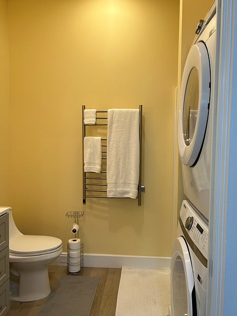 Heated towel warmer and lux 70" long bath sheets.