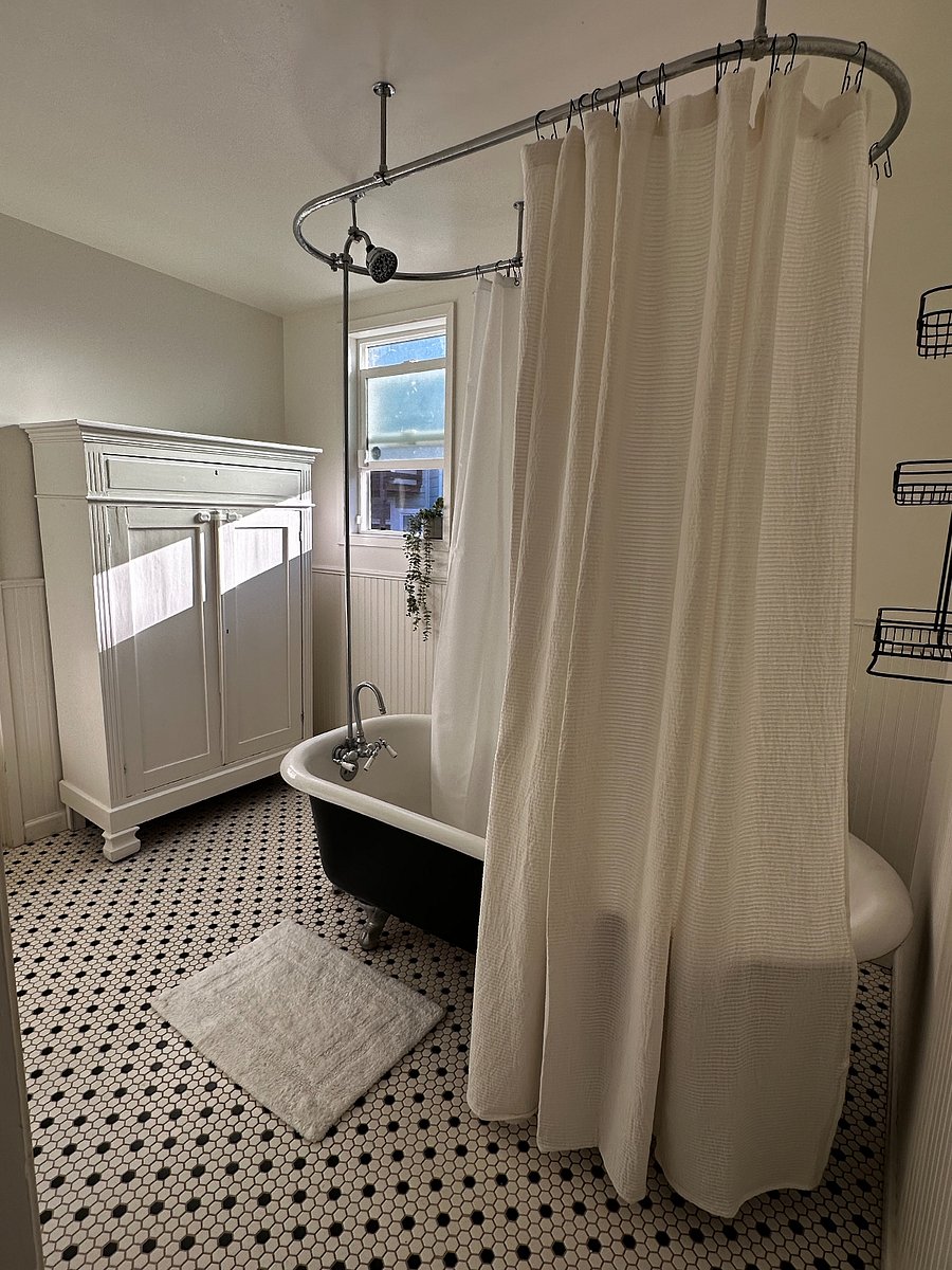 Furnished Finder property 710086_1 photo 8