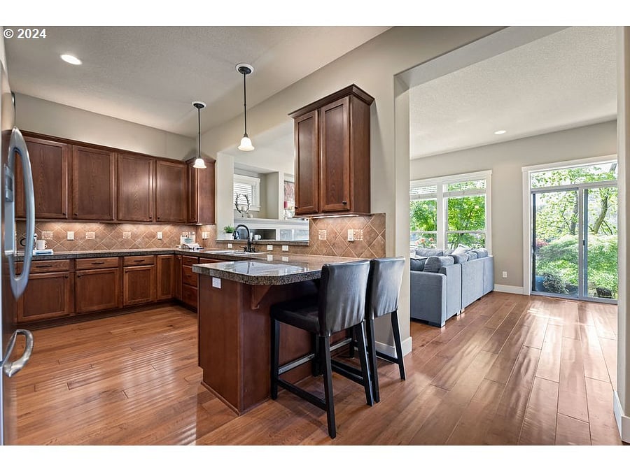Furnished Finder property 710117_1 photo 14