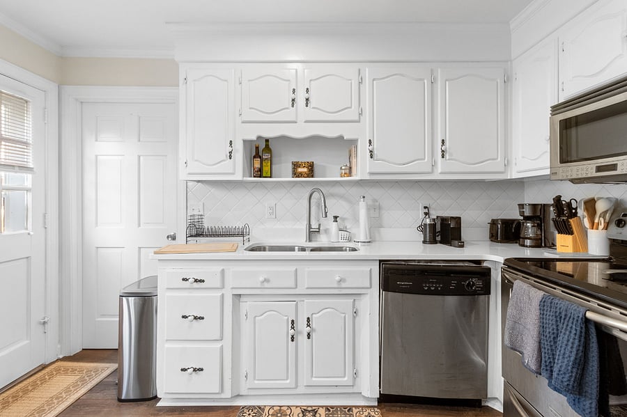 Plenty of storage and newer appliances for cooking!