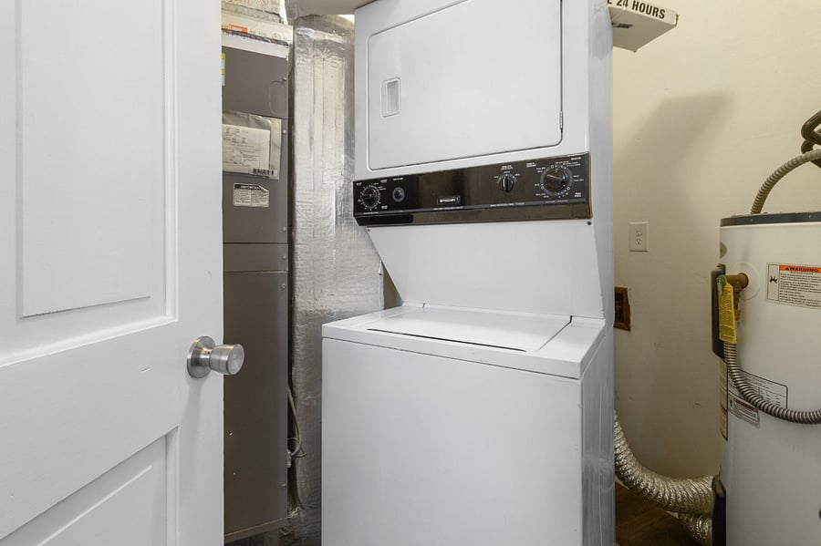 Washer/Dryer & seperate Utility Room 