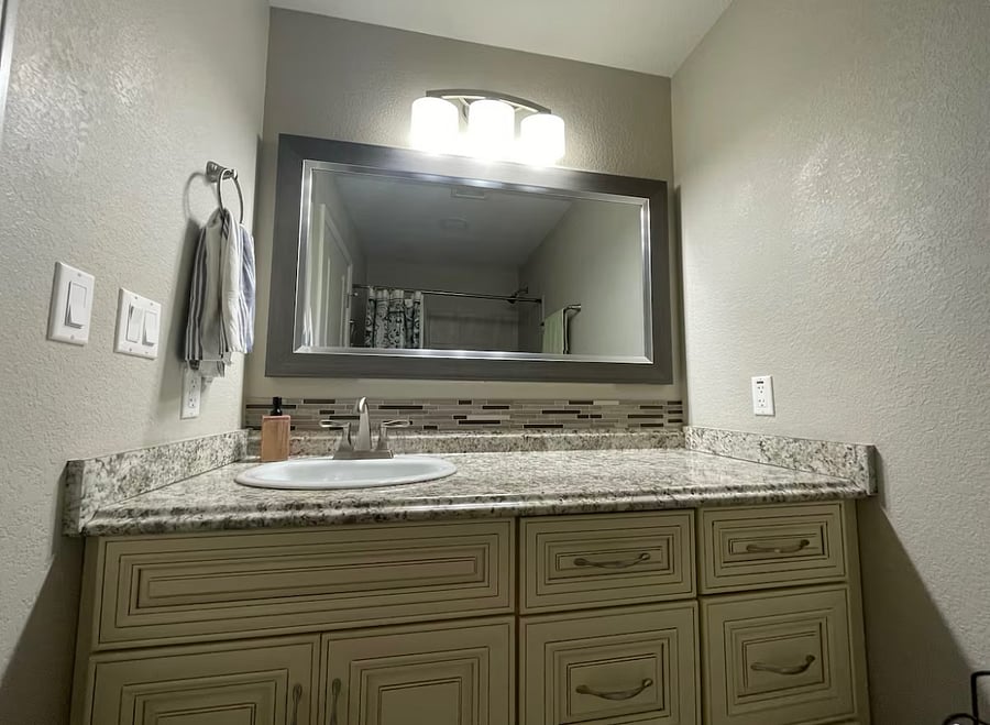 Shared / bathroom hallway