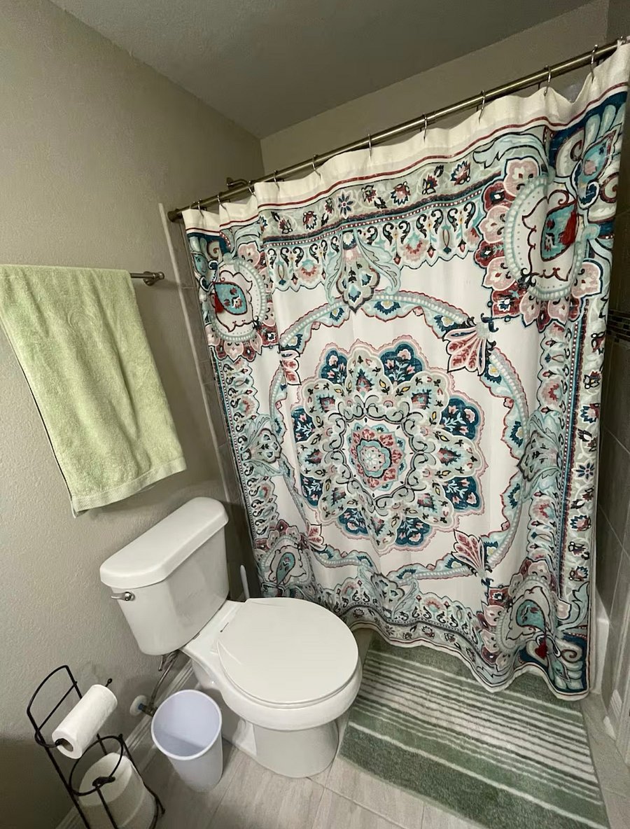 Shared / bathroom hallway