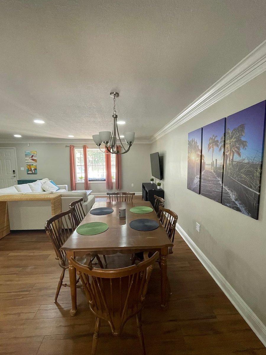 Dining room table