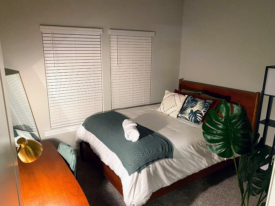 Front bedroom