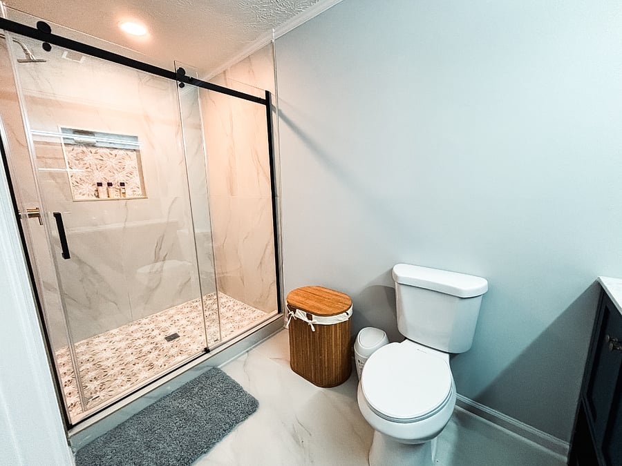Luxurious Tiled shower in the ensuite bathroom